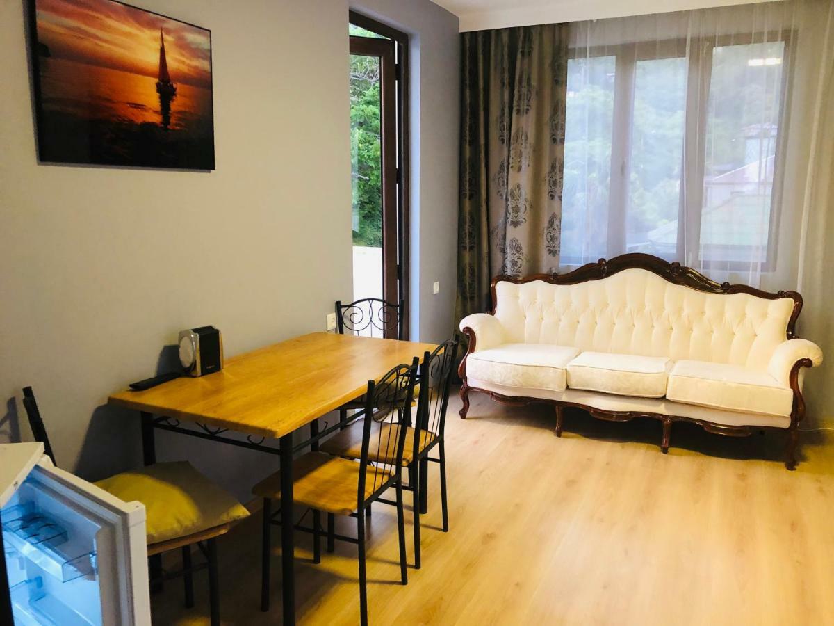 Hotel Holiday House Green Cape Batumi Mtsvane Kontskhi Zewnętrze zdjęcie